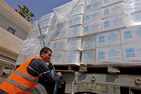 humanitarian aid being sent to gaza